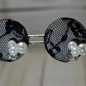 パールビジュー付きブラックフラワーレースくるみボタンピアス　kb-1